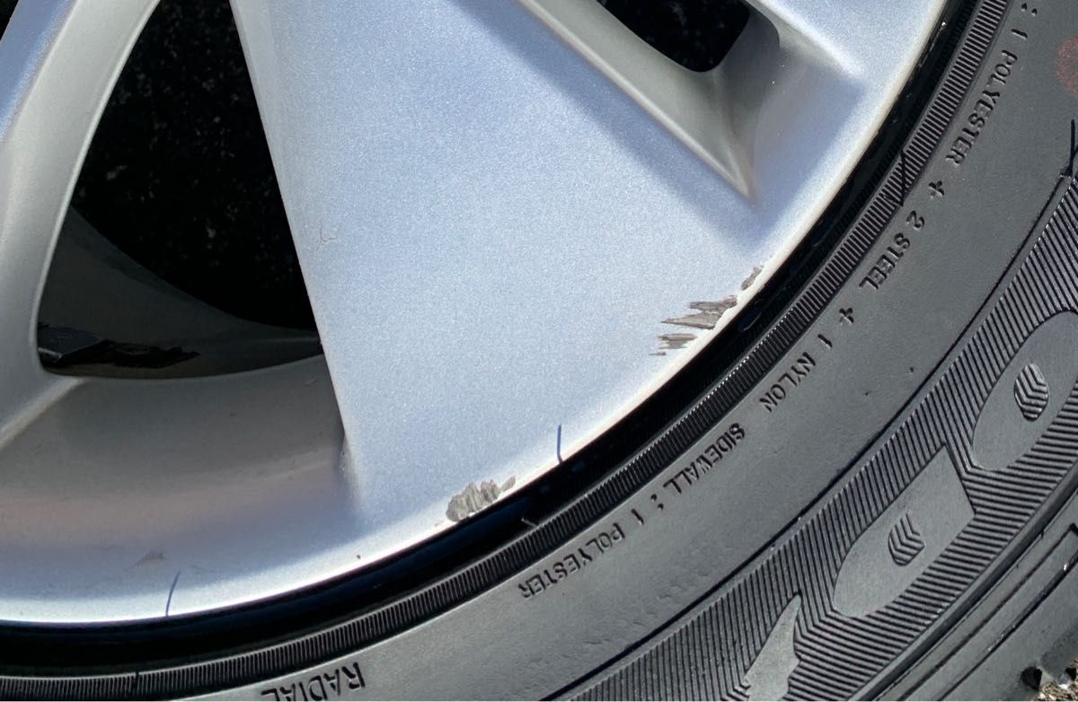 送料込み レクサスHS250h 純正ホイール&タイヤセット 215/55/R17