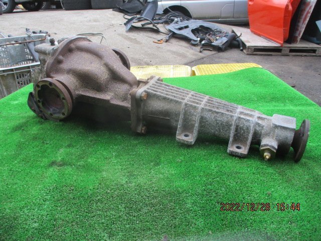 (0105) Maserati 430 original rear diff 