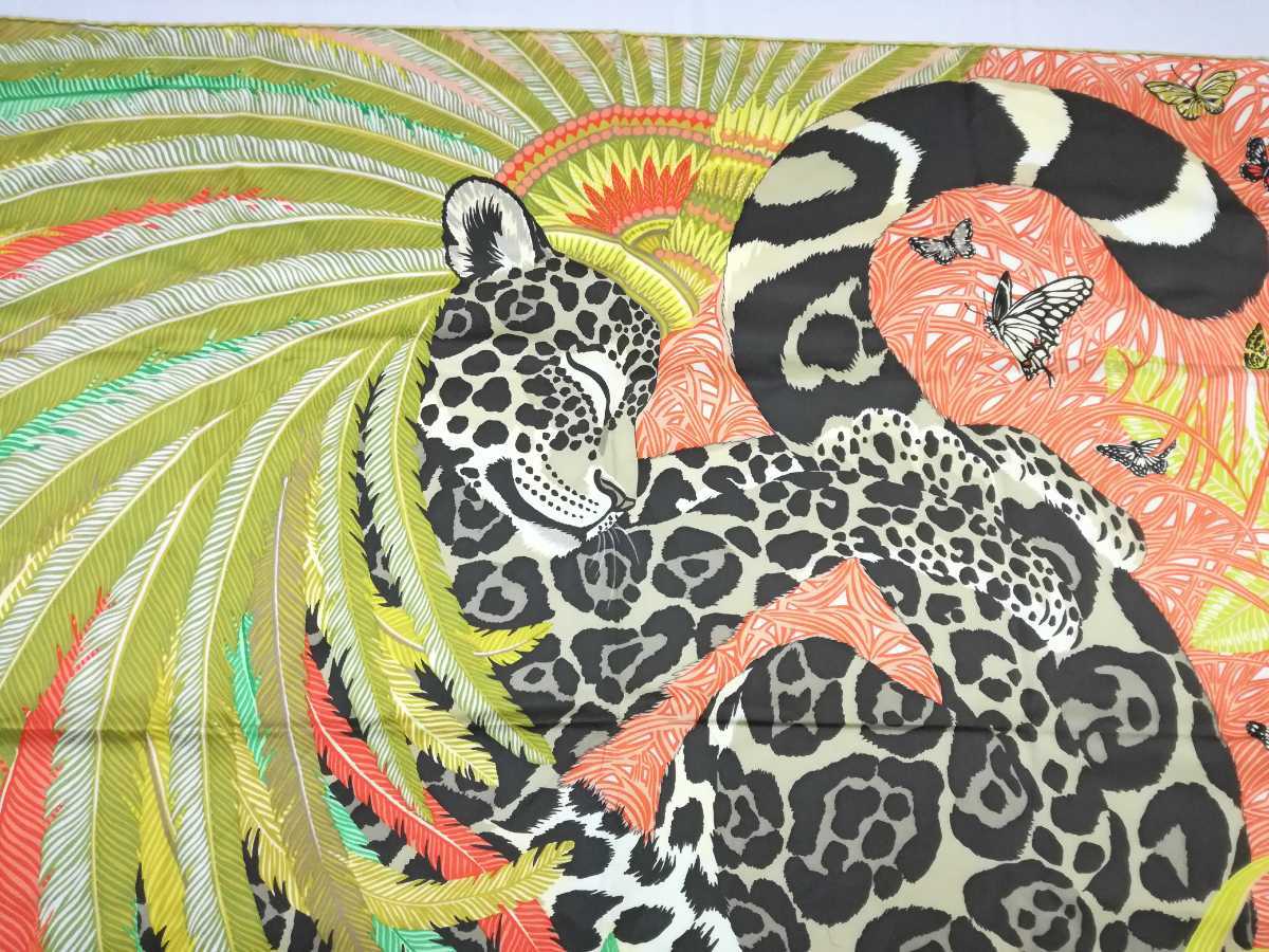 HERMES エルメス カレ ジャガーケツァール 限定品 スカーフ シルク 大判-