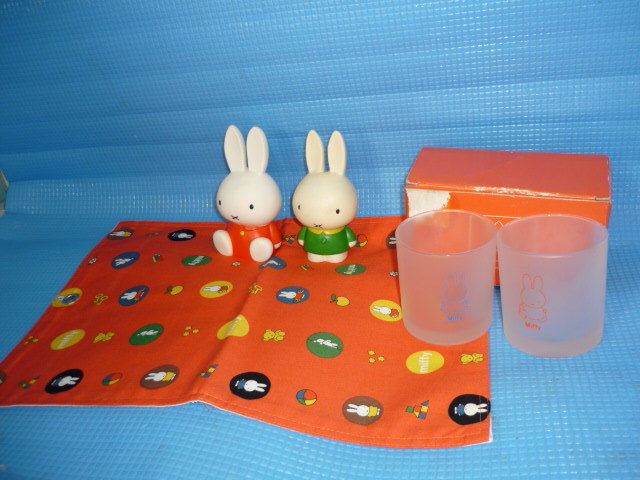 A* not for sale *... Bank × Miffy sofvi savings box x2 kind . abrasion glass glass 2 piece set other 5 point 