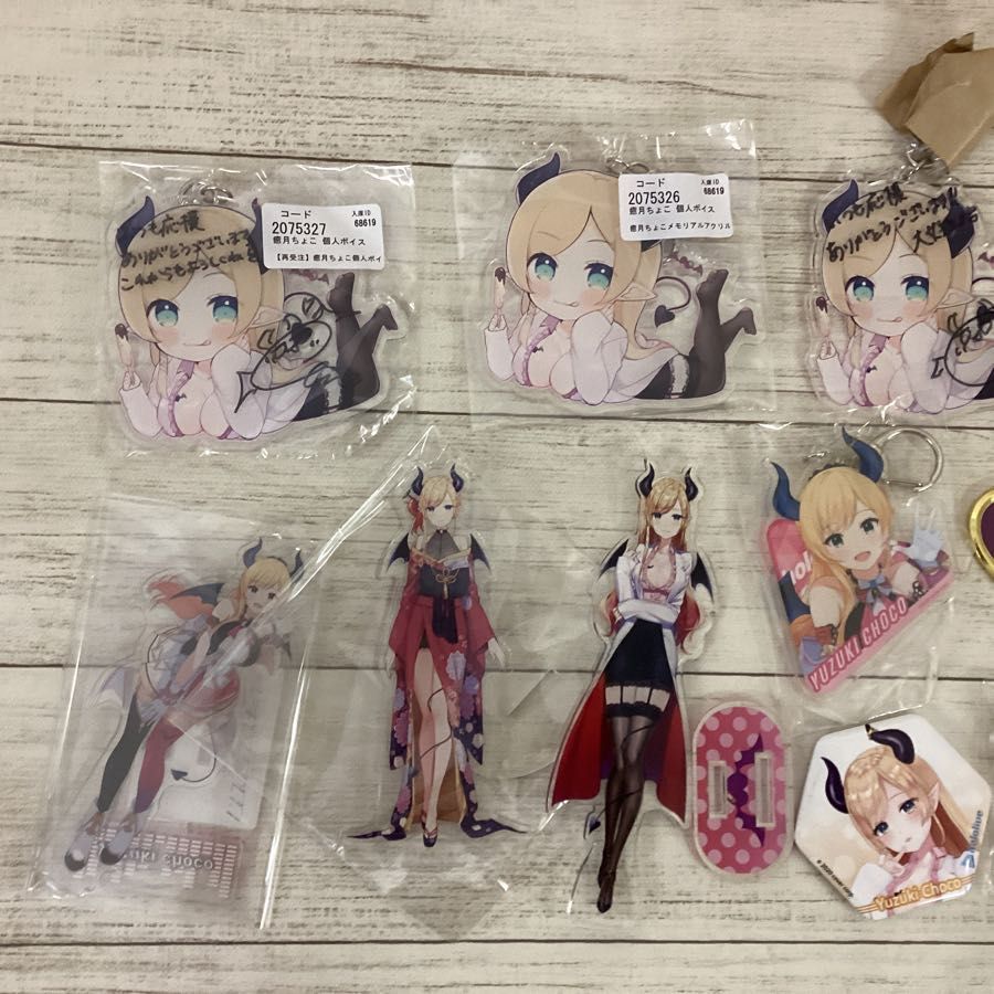 ホロライブ 癒月ちょこ 夏の個人ボイス 直筆サイン入り アクリル