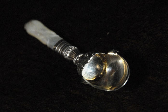 アンティーク　１８７６年 純銀製 レアなスコップ型キャディースプーン（ｆ３４）_画像5