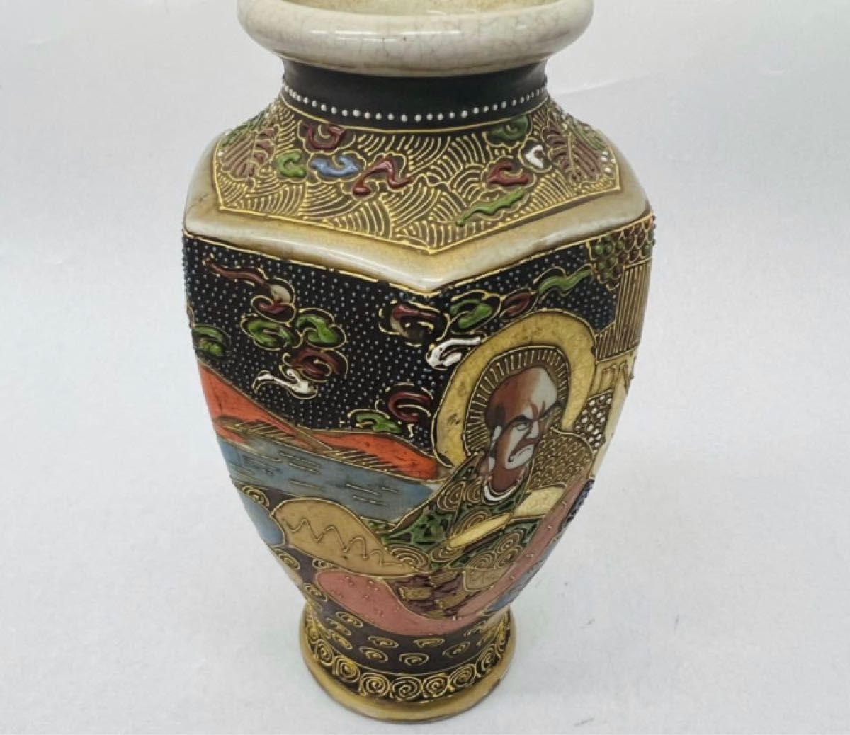 月始限定 H012 薩摩焼 時代品 色絵金彩 羅漢観音図 花瓶 飾壷 錦 月始限定 H012 薩摩焼 時代品 色絵金彩 羅漢観音図 花瓶 飾壷 錦