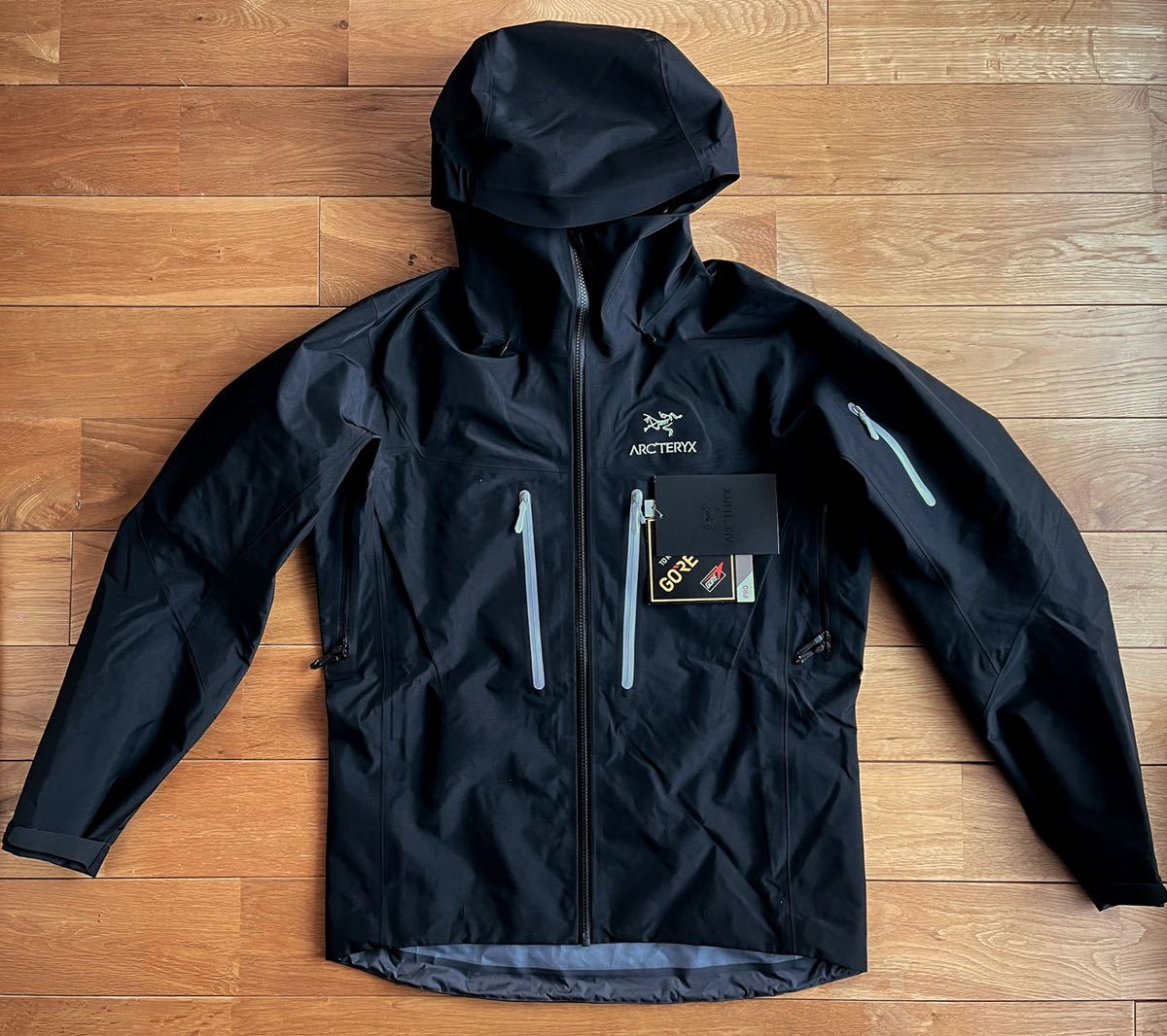 【2022年モデル　国内正規　新品】ARC'TERYX Alpha SV Jacket Men's Orca Medium アークテリクス アルファ ゴアテックス ブラック M 黒