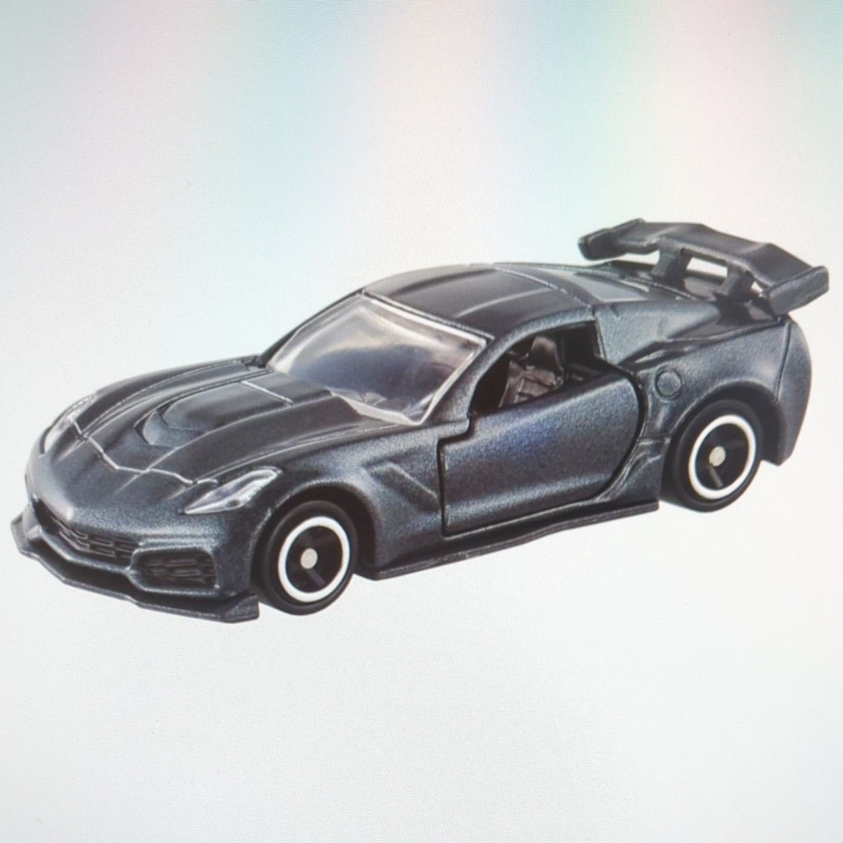 新品トミカ No.31 シボレーコルベット ZR1