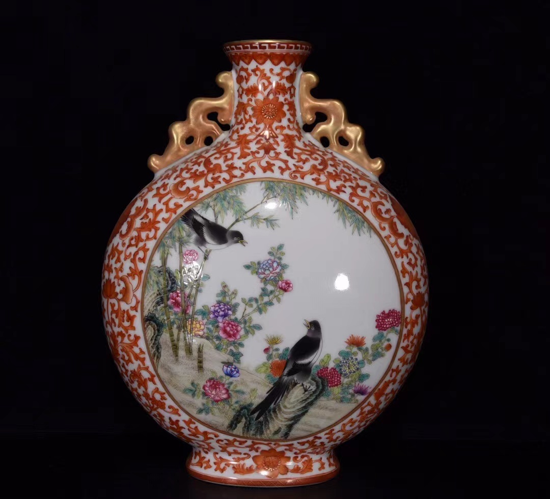 ◆旧蔵◆古美術 中国古玩 大清乾隆年製款 　粉彩　描金　花鳥図抱月瓶　時代物　AT08