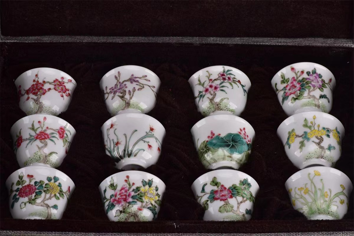◆旧蔵◆古美術 中国古玩 民國時期　慎徳堂製款 粉彩　十二花神杯‐組　時代物　A35