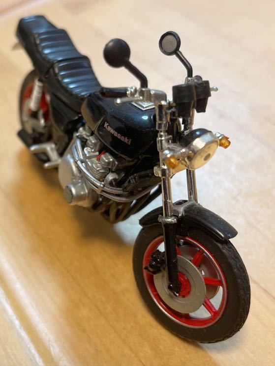 Z750FX カスタムバイク 1/24スケール川崎Kawasakiカワサキミニカーオートバイバイク_画像3