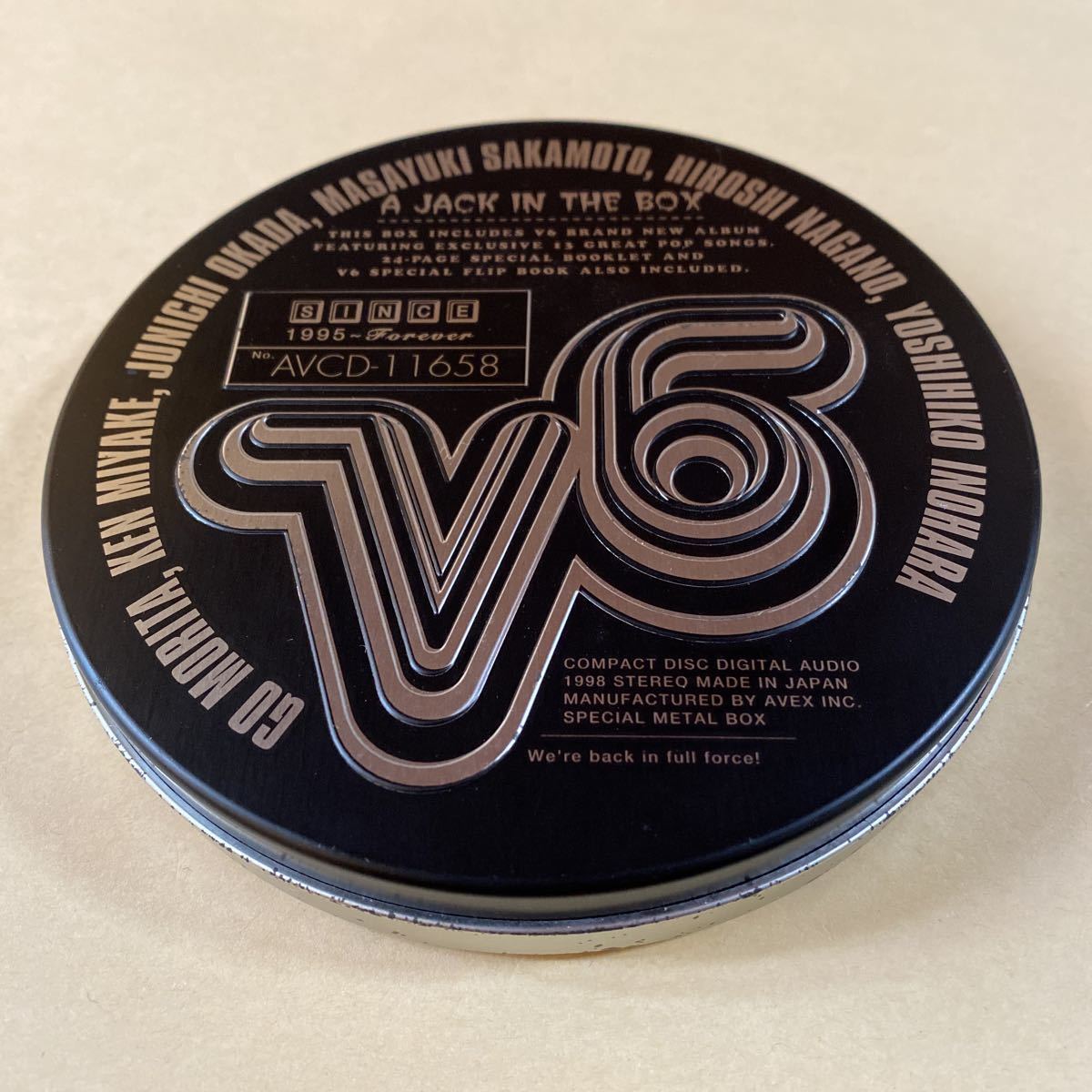 V6 1CD「A JACK IN THE BOX」_画像3