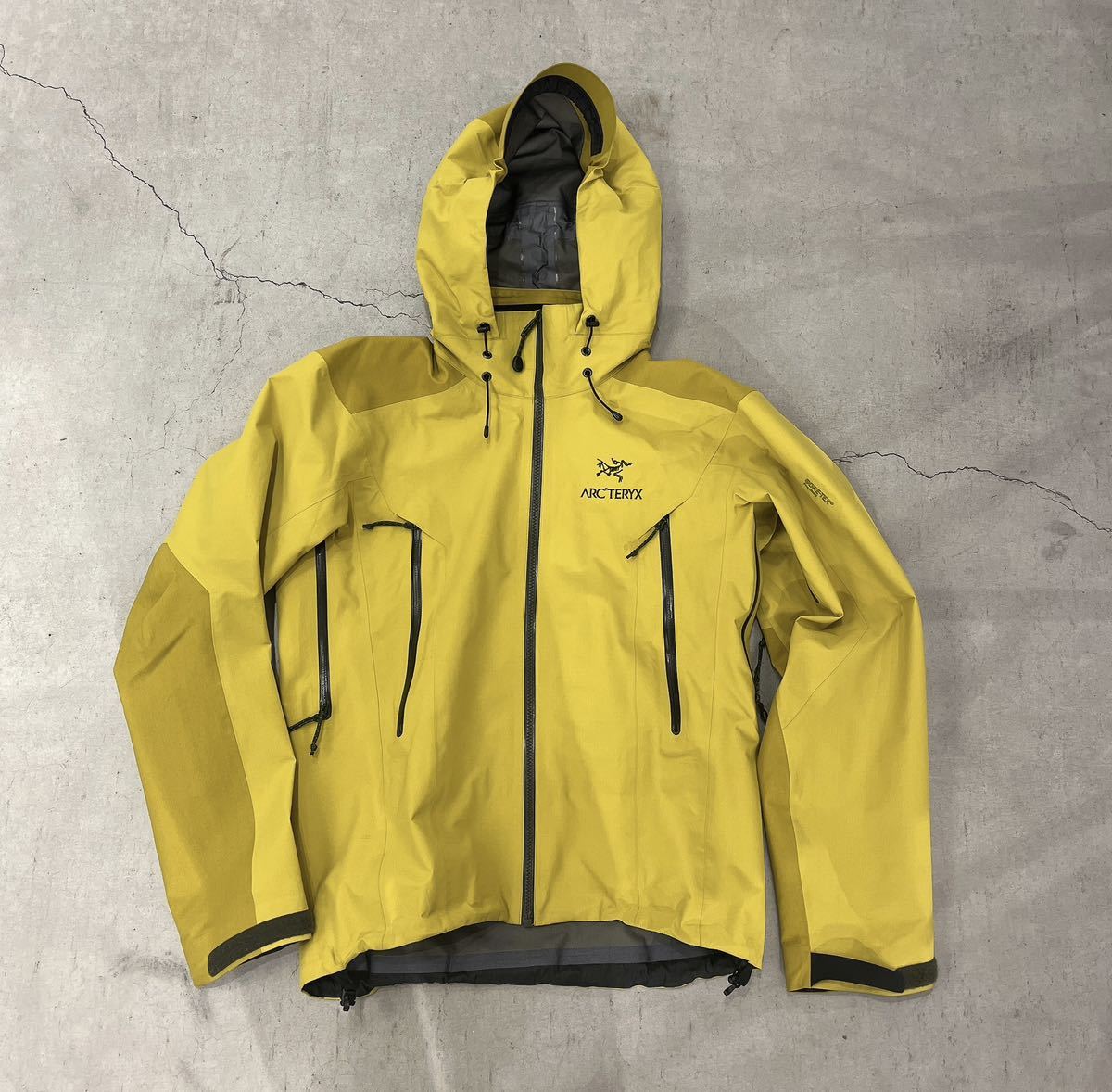 特売特売希少drake着Arc'teryx Beta AR M アークテリクスベータ