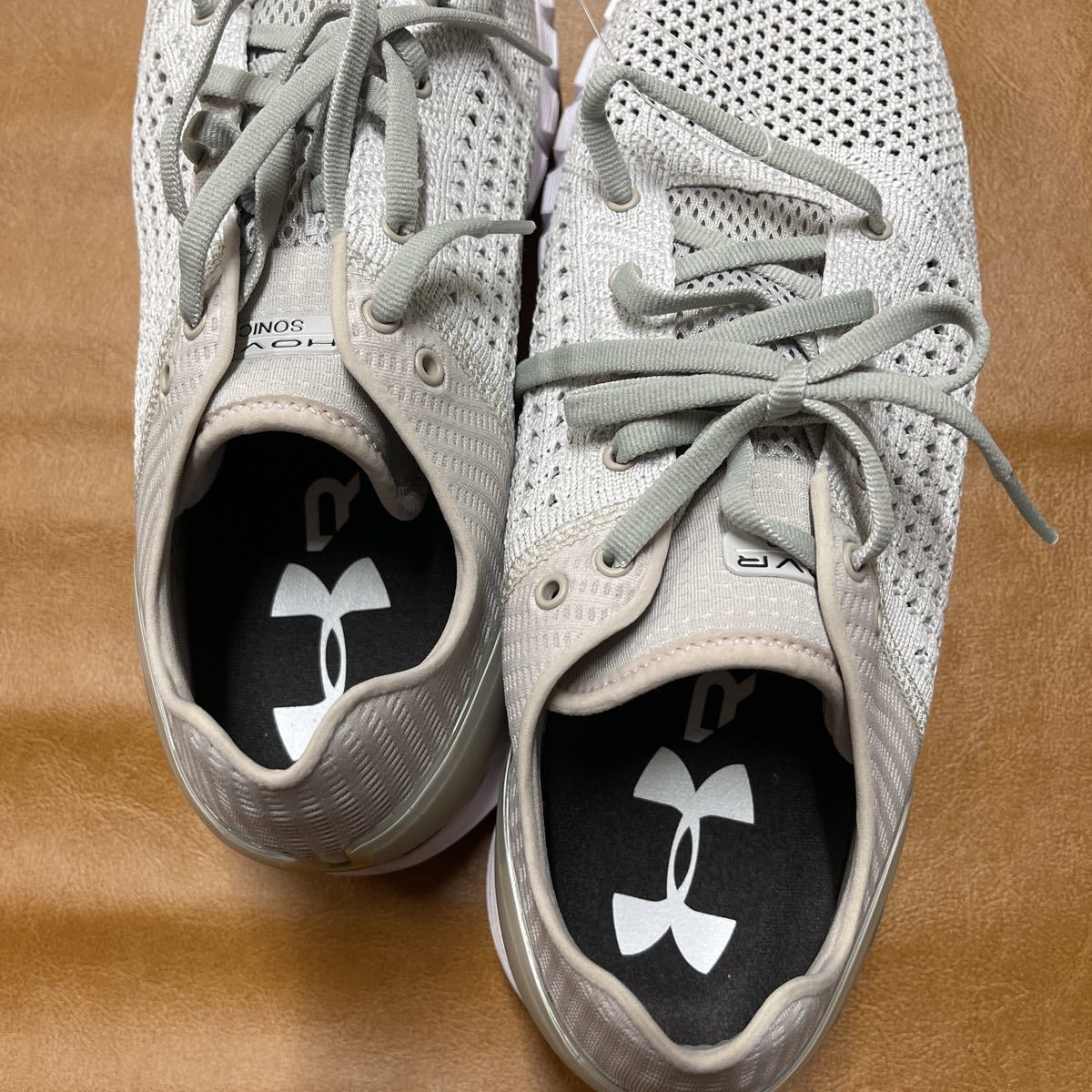アンダーアーマー UNDER ARMOUR スニーカー シューズ 靴　未使用 グレー 27.0センチ HOVR SONIC メンズ_画像4
