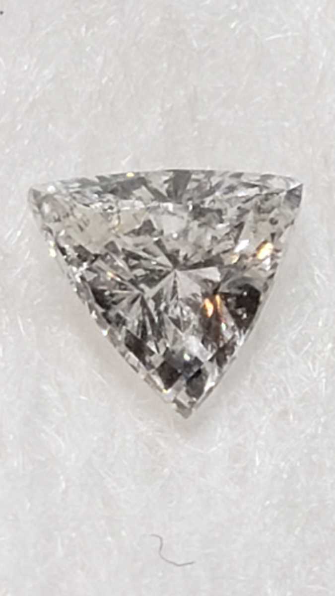  natural diamond *to Lilian to cut,0.202 carat.FSI2.0.192 carat.FSI2, centre gem research place so-ting attaching.... is good loose. 