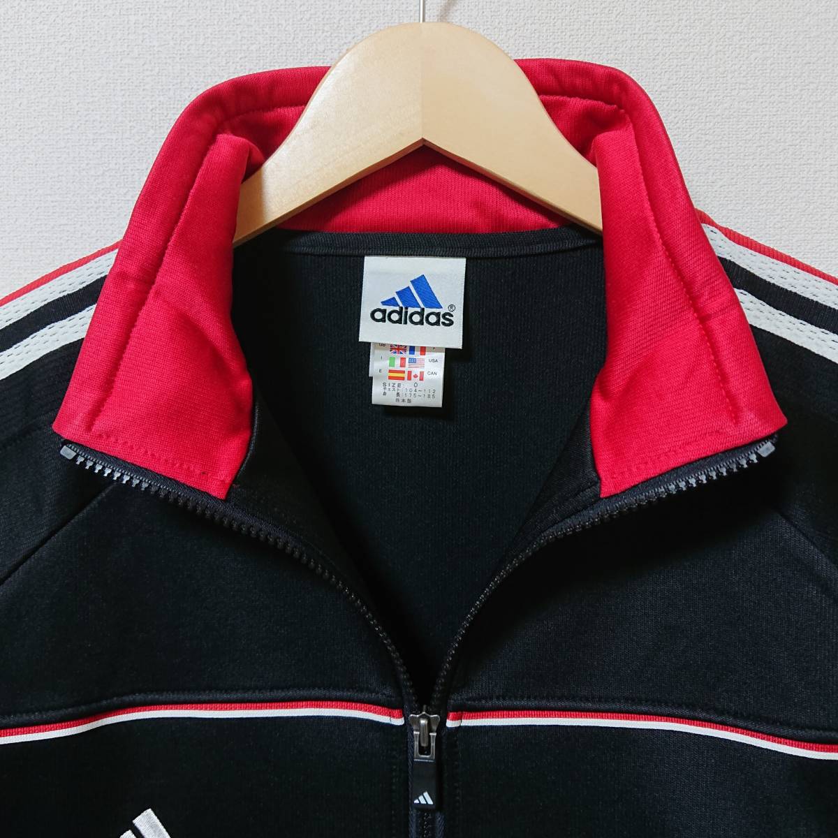 レア 希少 90s adidas アディダス トラックジャケット ジャージ 古着 ロゴ刺繍 ブラック レッド ホワイト 黒赤白 メンズO XL VINTAGE