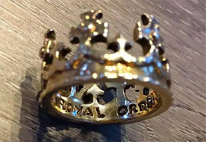 国内外の人気 ロイヤルオーダー ROYAL CROWN 9kGOLDリング