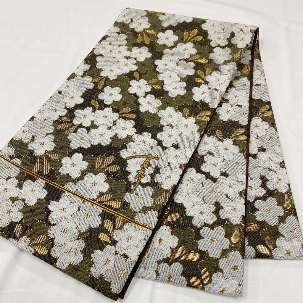 肌触りがいい 着物月花 ガード加工 金糸 正絹 六通柄 未使用品 品の