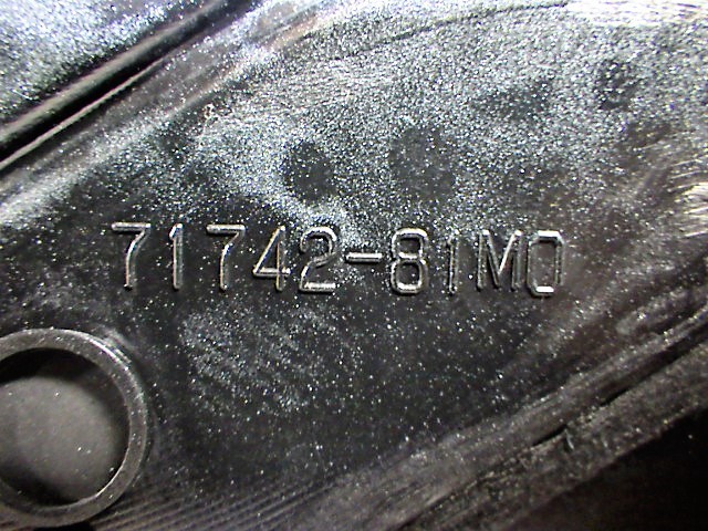 G389　スペーシア　MK32S　前期　中期　グリル　71742-81M0　71741-81M2　未使用品　美品_画像3