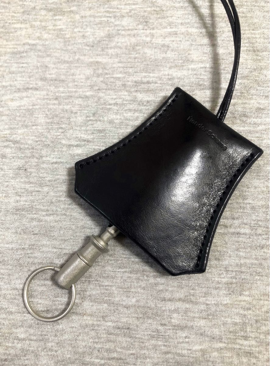 新品未使用 Hender Scheme レザークロシェット ネックホルダー 新品未使用 Hender Scheme レザークロシェット ネックホルダー
