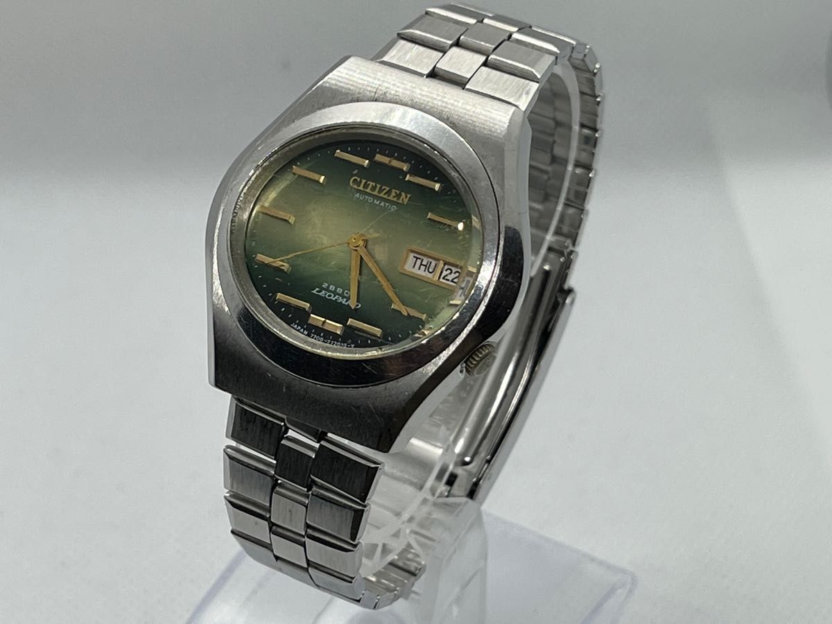 シチズン　レオパール　28800振動 28石 自動巻　      紳士腕時計《1973年製》 横楕円型カットガラス