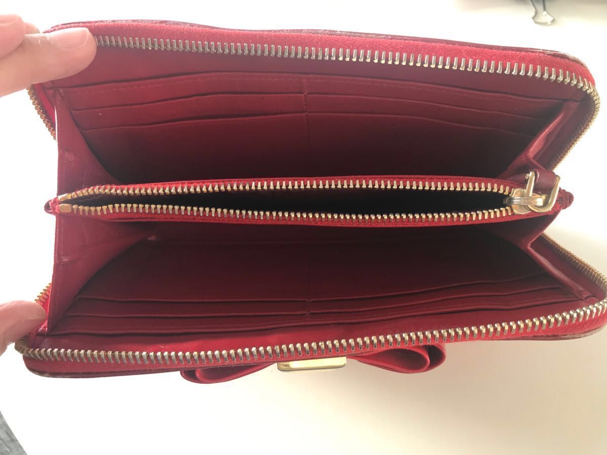 【大特価】miumiu エナメル　長財布　ラウンドファスナー　赤　レッド　 リボン付き　ミュウミュウ