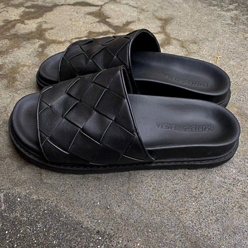 BOTTEGA VENETA ボッテガ ヴェネタ スライド サンダル イントレ