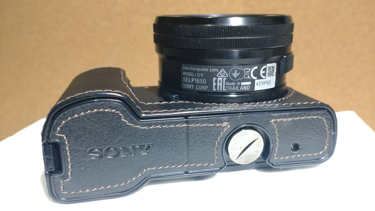 SONY ソニー α5100 ILCE-5100L(パワーズームレンズキット)純正ボディケース+自動開閉式レンズキャップ付き