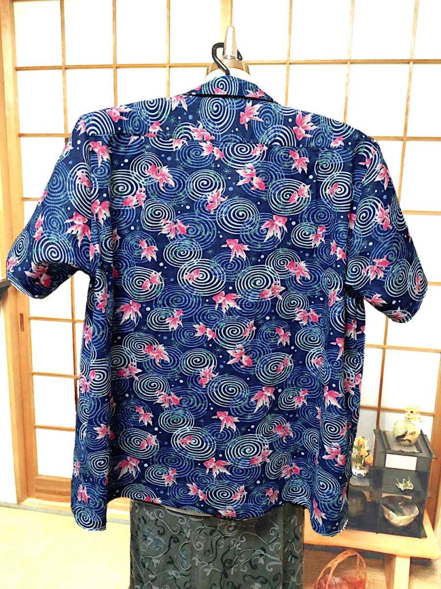 和柄★金魚のデザインアロハシャツ☆朱子織り ブルー_画像2