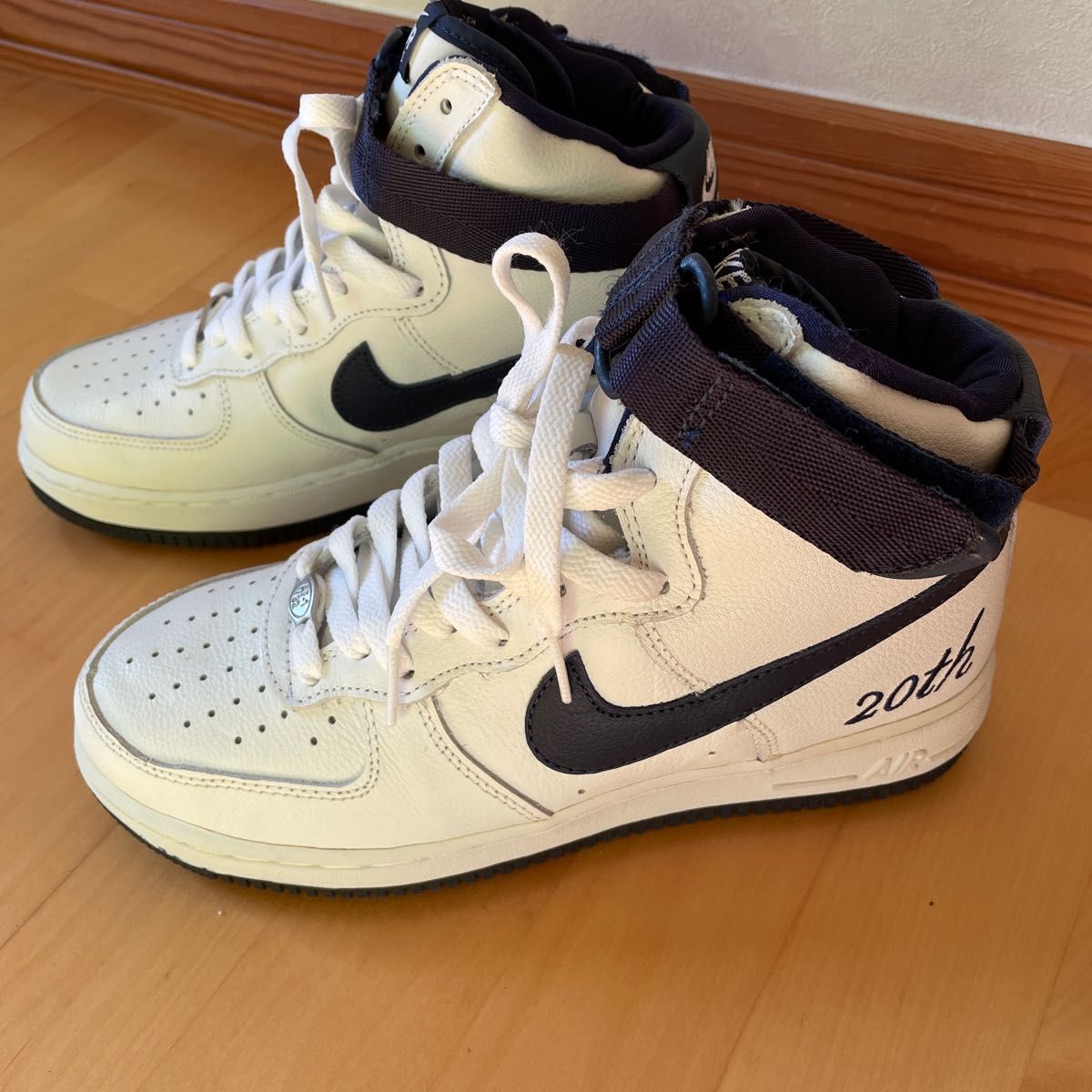 NIKE AIR FORCE 1 HIGH 20周年限定モデル コレクト保管品 中古品 NIKE AIR FORCE 1 HIGH 20周年限定モデル コレクト保管品 中古品