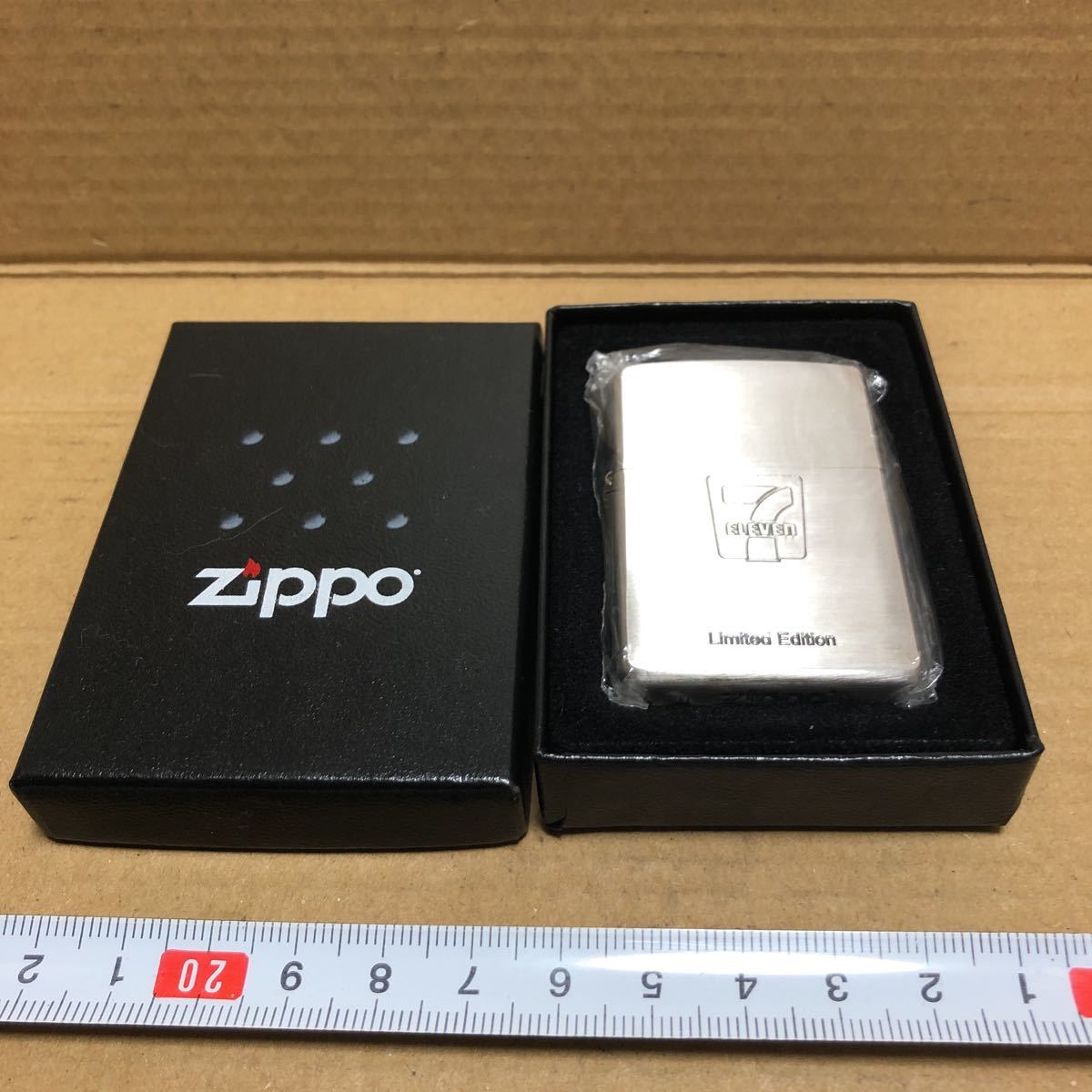 ZIPPO ジッポ ジッポー オイルライター セブンイレブン　限定　LIMITED EDITION Seven-Eleven コンビニ_画像1