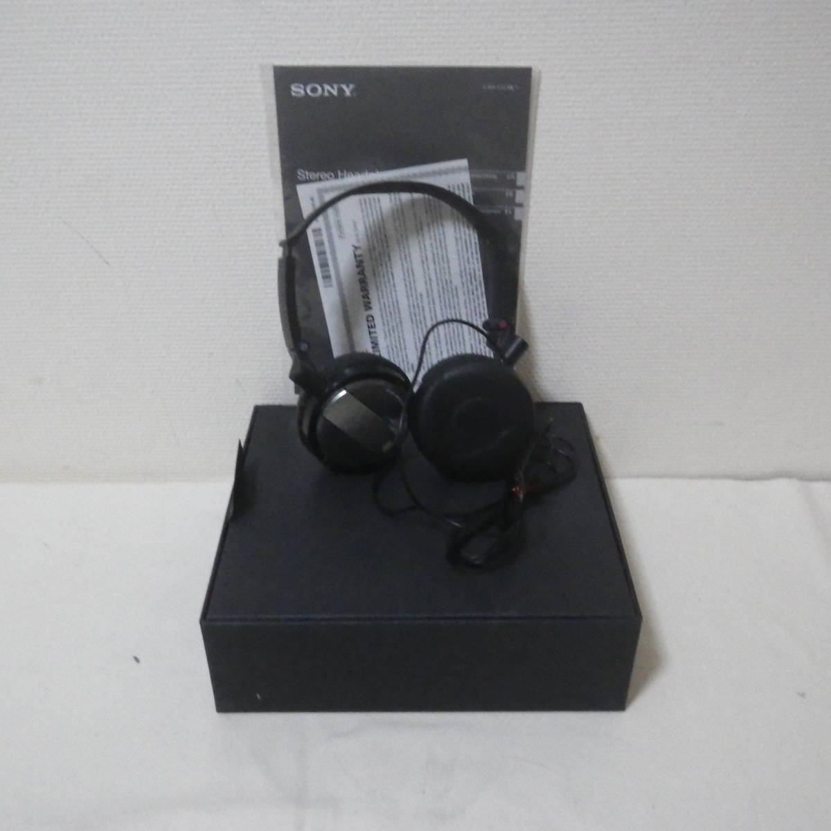 O517 SONY Sony stereo headphone MDR-NC7 black 