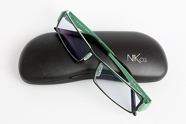 【新品・未使用】 NIK03 NK402 UVカットカラーハードマルチコートレンズ仕様お洒落メガネに仕上げました_画像10