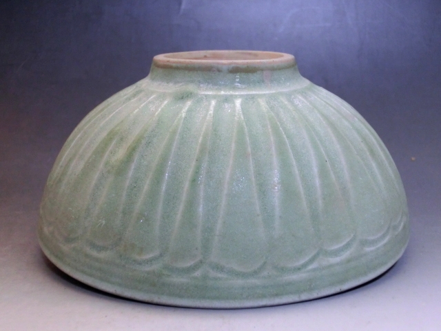 茶碗□古い青磁 唐草 お茶道具 古玩 唐物 中国 古美術 時代物 骨董品