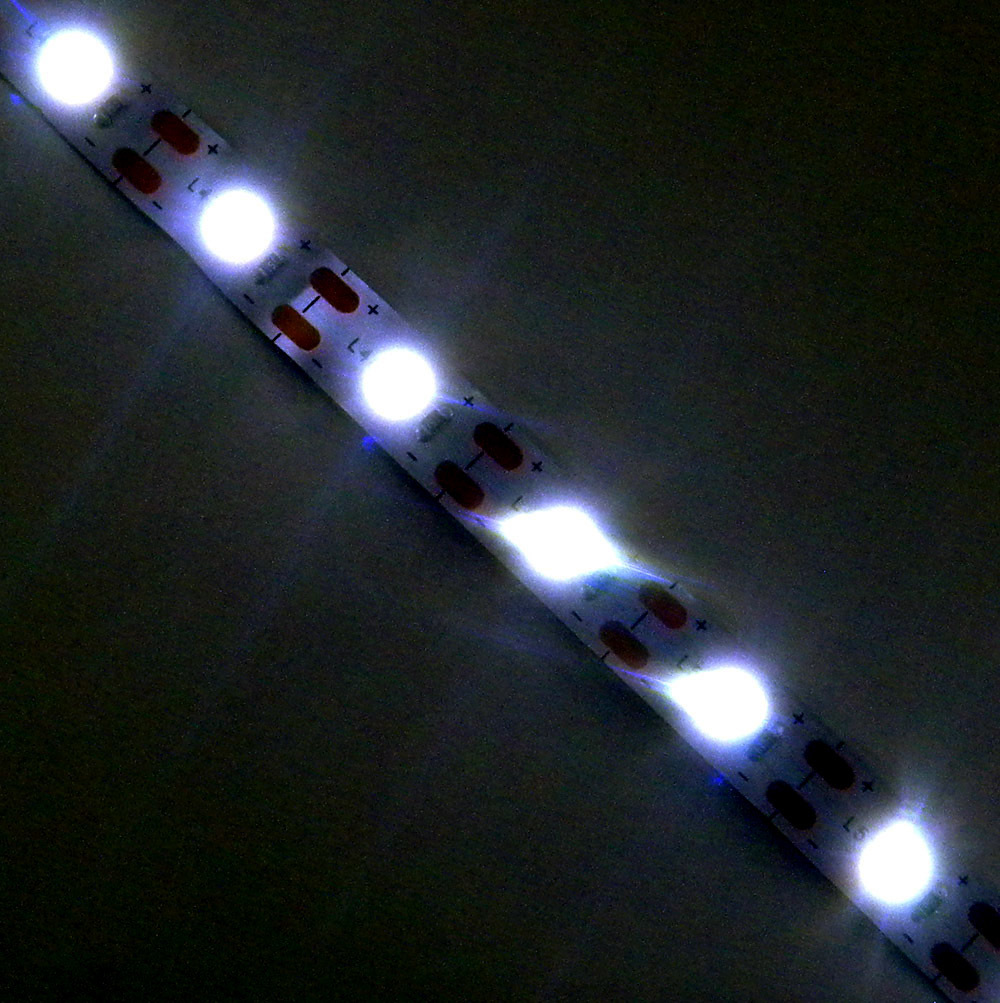LED テープ ライト 5V 白昼色 / 8メートル（４m×２本 USBケーブル装着済）★ 匿名配送・無料 ★の画像9