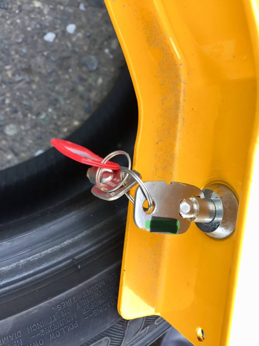 RW様用 トヨタ純正タイヤロック カーロック ランクルプラド盗難防止