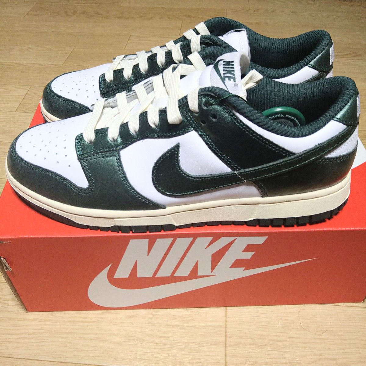 Nike WMNS Dunk Low Vintage Green ナイキ ウィメンズ ダンク ロー ヴィンテージグリーン 27cm
