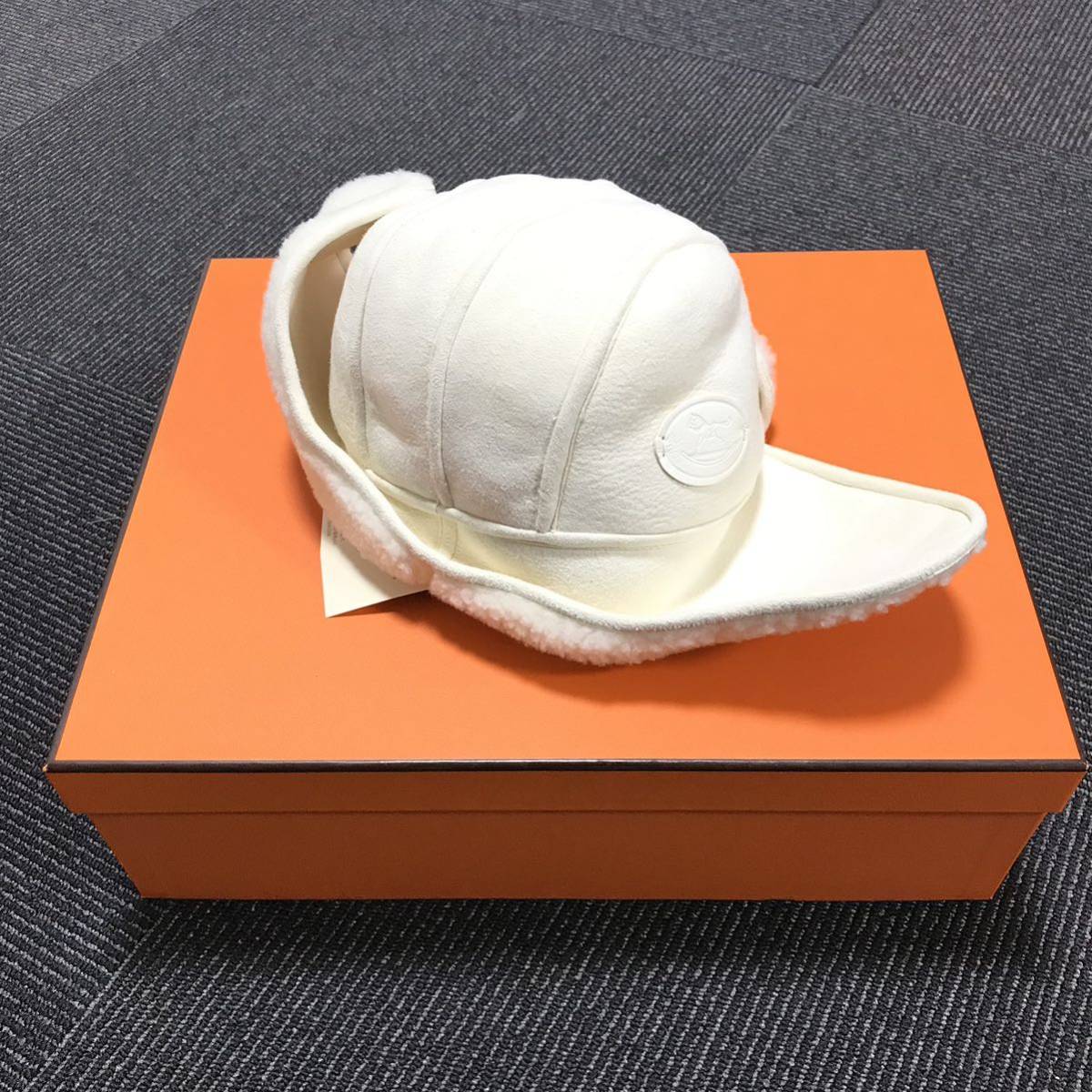 【最安値挑戦!】キッズ靴品 エルメス 本物 HERMES ベビーシューズ 手袋 帽子 ムートン シープ