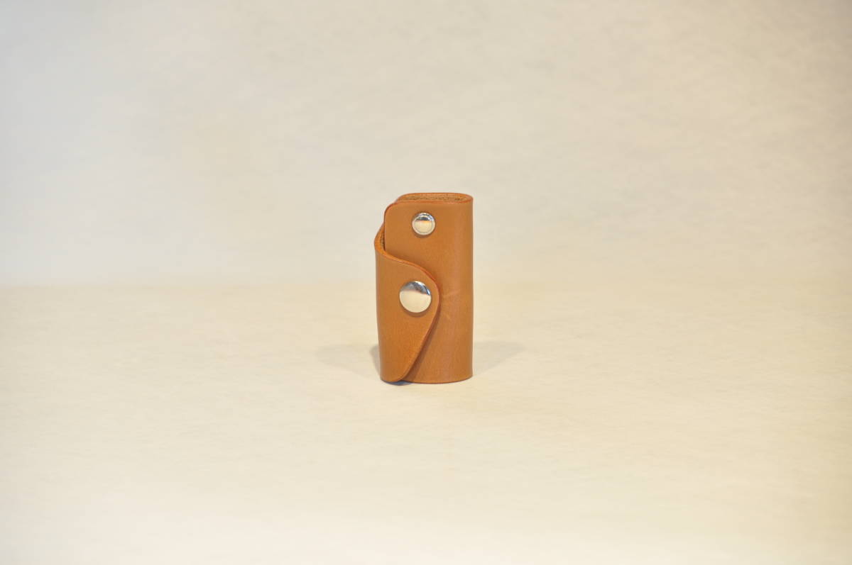 { free shipping } exhibition goods rotary key case leather cow leather 