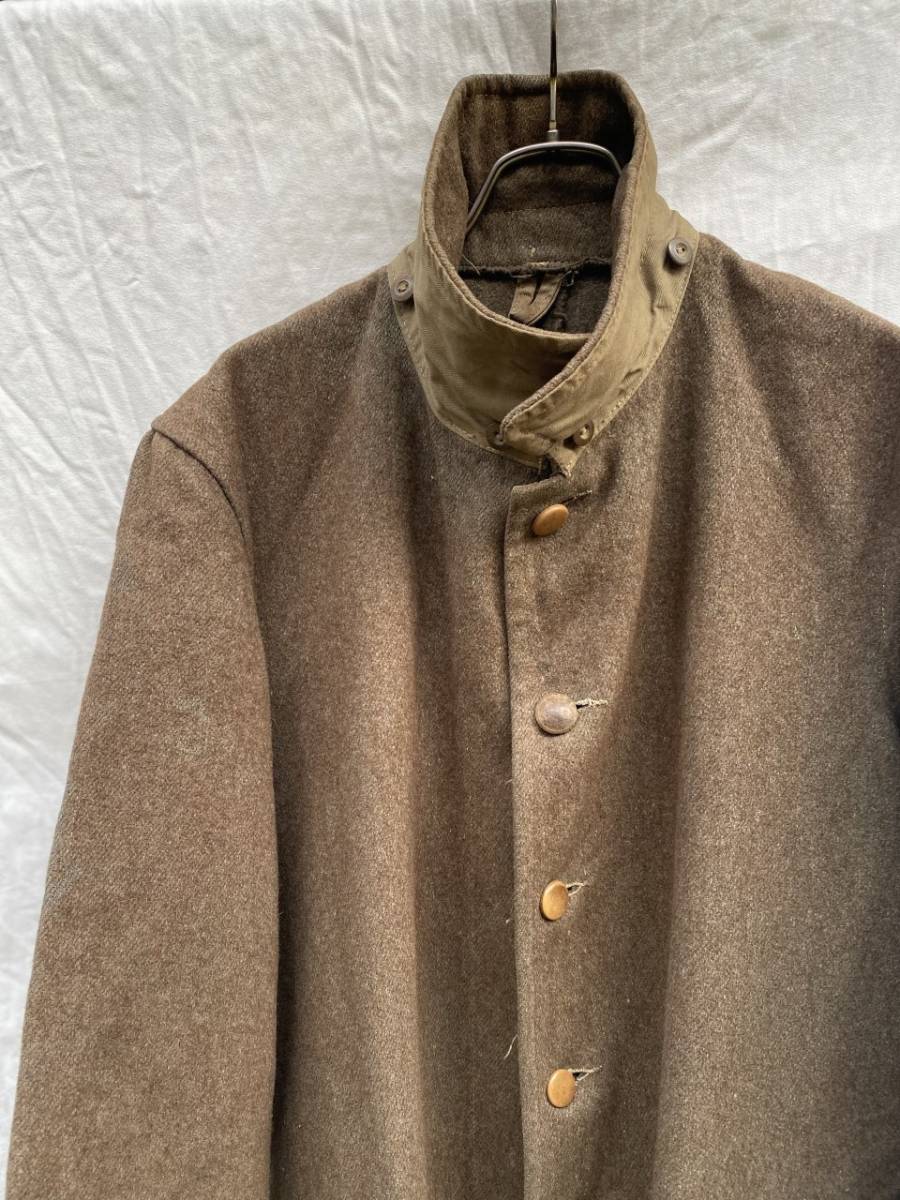 残りわずか】 珍しい 木製の桜ボタン 官給品 旧日本軍 冬衣 外套