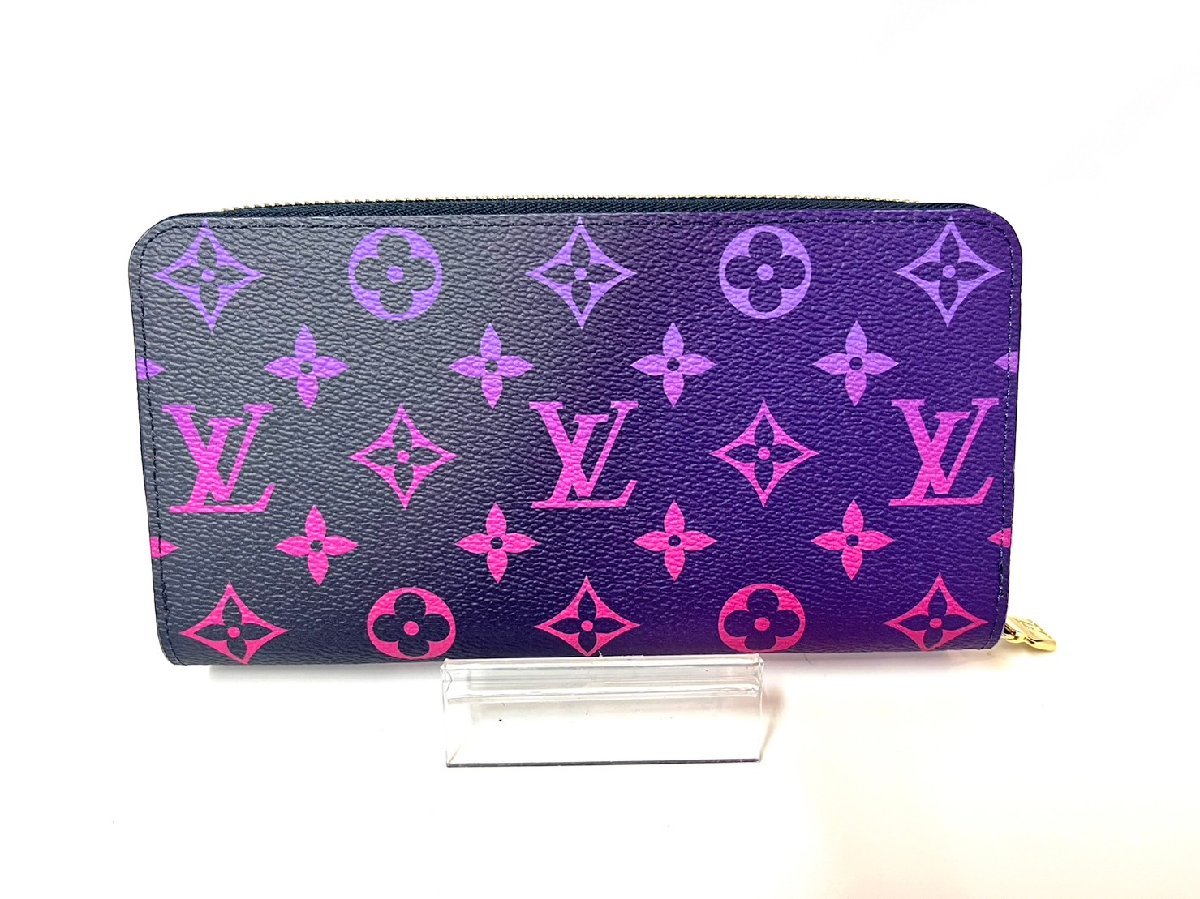 ほぼ未使用 LOUIS VUITTONルイヴィトン 長財布 ジッピーウォレット ミッドナイト フューシャ M81349 ほぼ未使用 LOUIS VUITTONルイヴィトン 長財布 ジッピーウォレット ミッドナイト フューシャ M81349