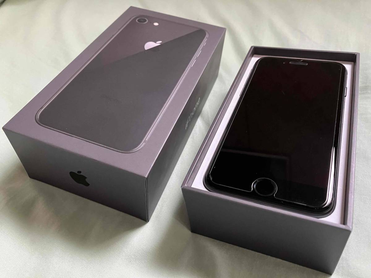 関西Apple iPhone8 MQ782J/A au 〇 64GB 格安1円スタート!!この 関西Apple iPhone8 MQ782J/A au 〇 64GB 格安1円スタート!!この