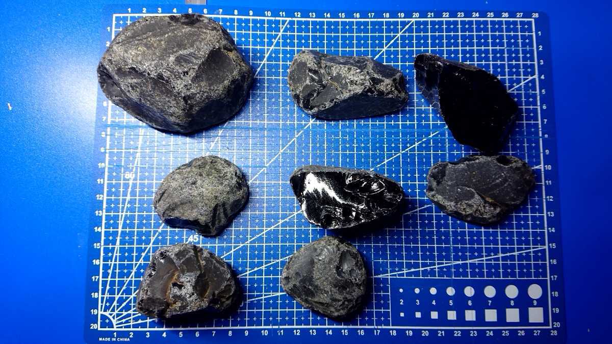 北海道 置戸町採取 黒曜石(十勝石、オブシディアン、パワーストーン)1