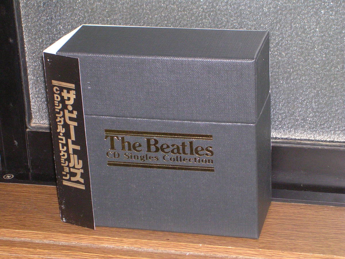 22枚組帯付国内盤CDボックス The Beatles／ザ・ビートルズ CDシングル・コレクション_画像1