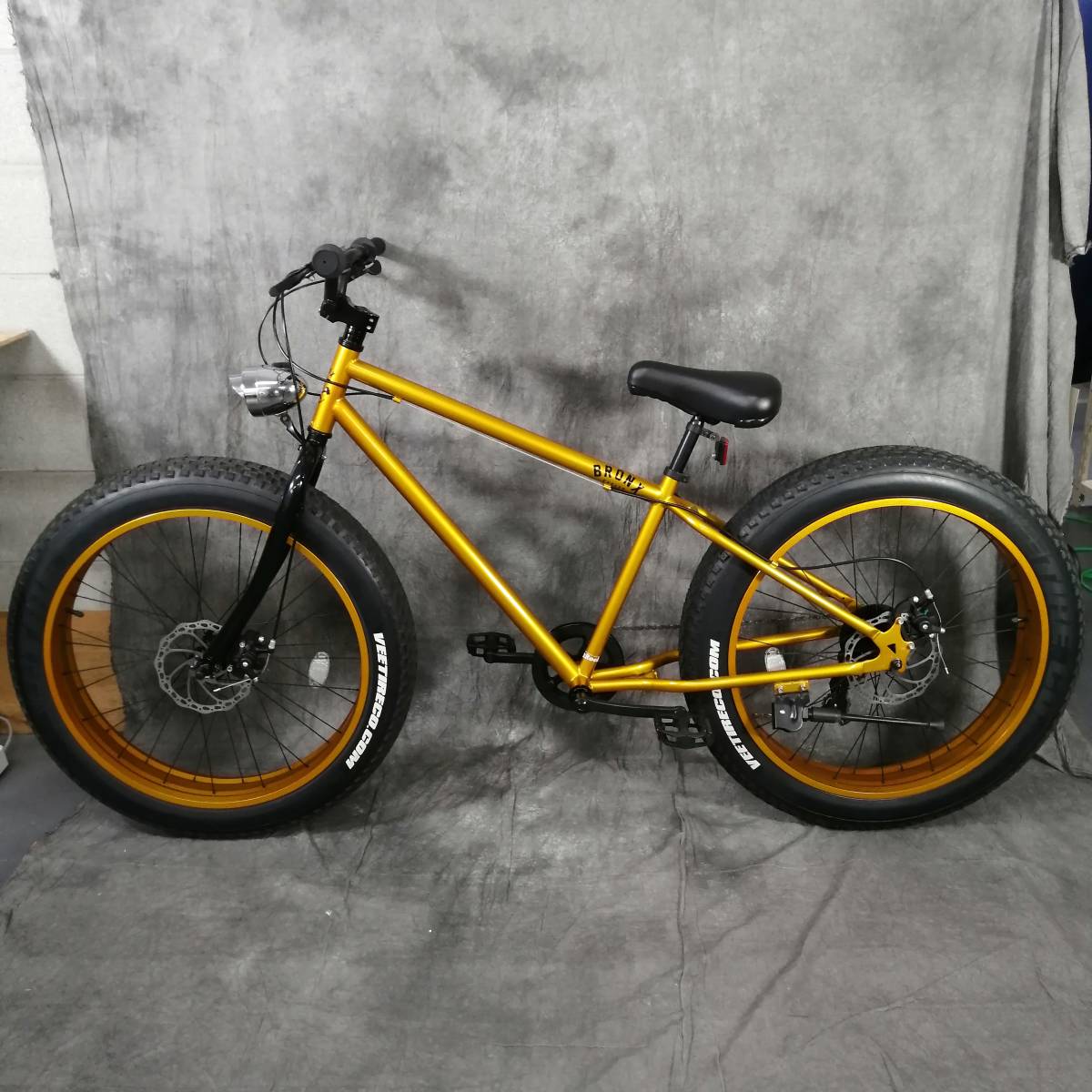 札幌発 BRONX 4.0-DD ファットバイク 26インチ 自転車 ゴールド