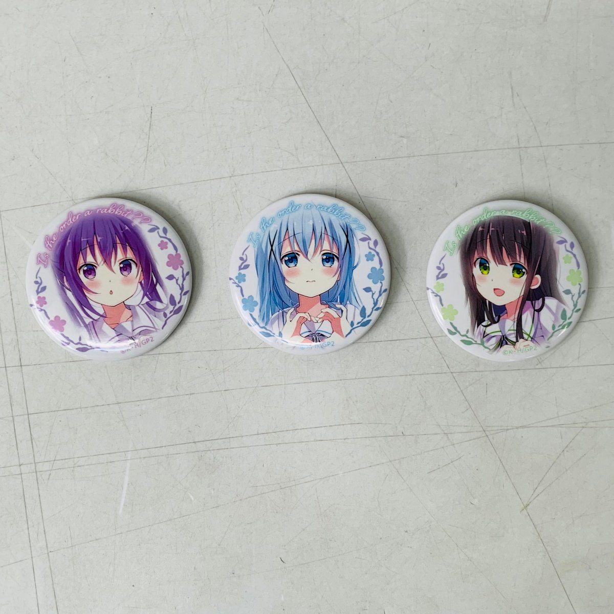 ご注文はうさぎですか チノ 缶バッジ ハートポーズ Yahoo!オークション - 中古品 C97 ご注文はうさぎですか ハート
