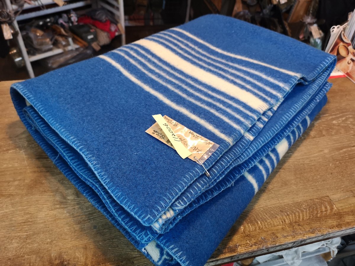 定番の冬ギフト イタリア海軍放出品 ウールブランケット NAVY