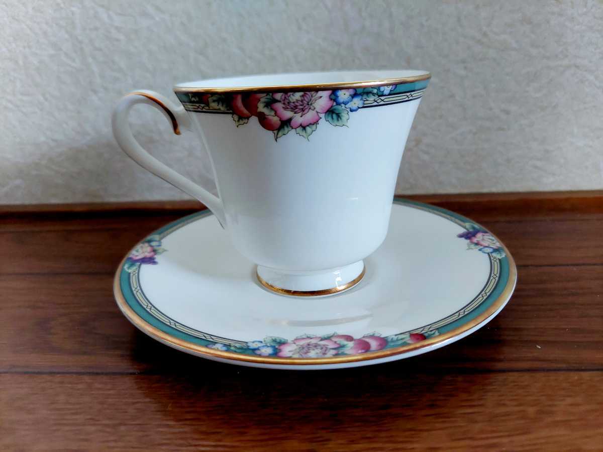  Royal Doulton o- tea -do Hill tea, coffee C/S