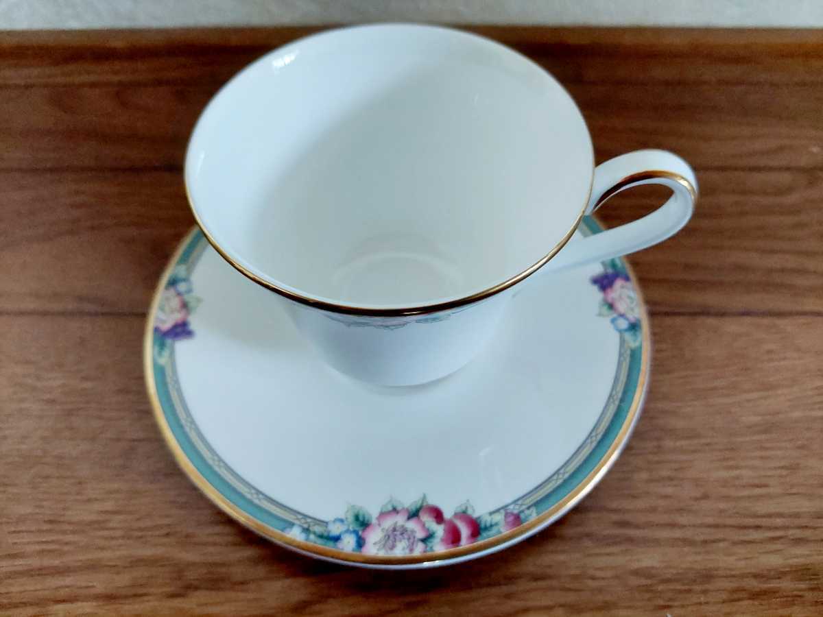  Royal Doulton o- tea -do Hill tea, coffee C/S