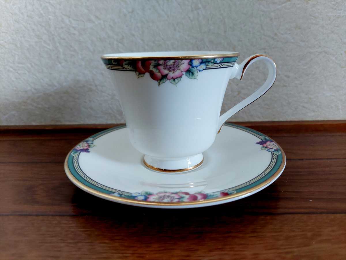  Royal Doulton o- tea -do Hill tea, coffee C/S