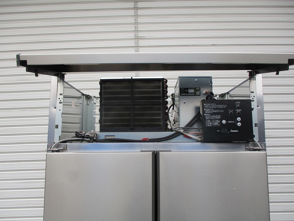 y1558-21　業務用　ホシザキ　4ドア冷凍庫　HF-90ZT3-ML　2017年製　3Φ200V　W900×D800×H1900　店舗用品　中古　厨房機器_画像7