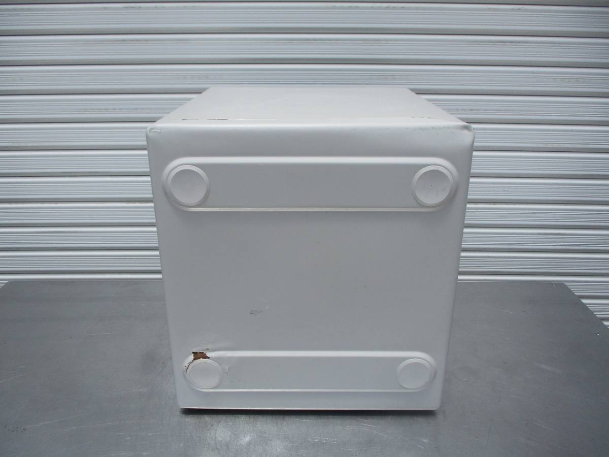 y1889-10　業務用　Sentry Safe　金庫　W420×D460×H460　セキュリティ　防犯　小型　保管庫　防犯金庫　暗証番号　店舗用品　中古　厨房_画像4