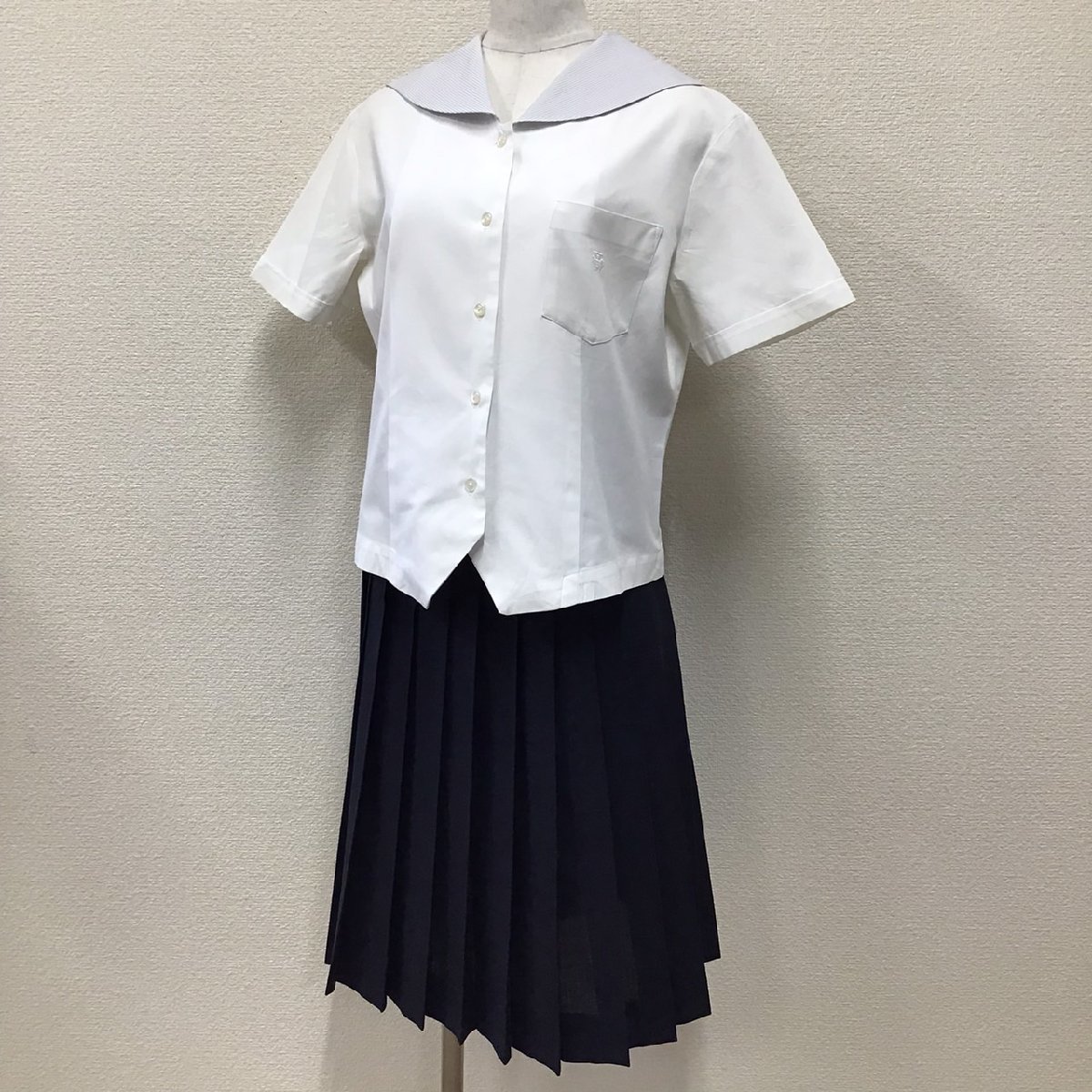 O95 (中古) 兵庫県 姫路飾西高校 セーラー服 上下セット/L/W64 O95 (中古) 兵庫県 姫路飾西高校 セーラー服 上下セット/L/W64